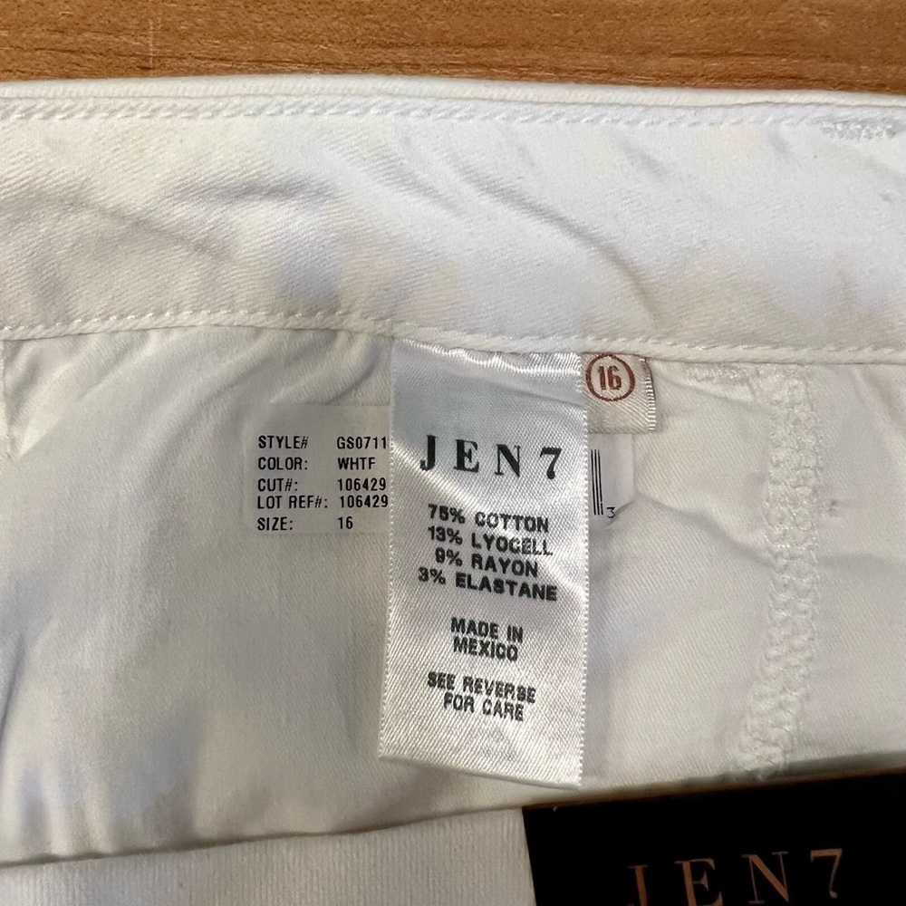 JEN7 by 7 for All Mankind White Denim Jeans - Picture 5 of 6
